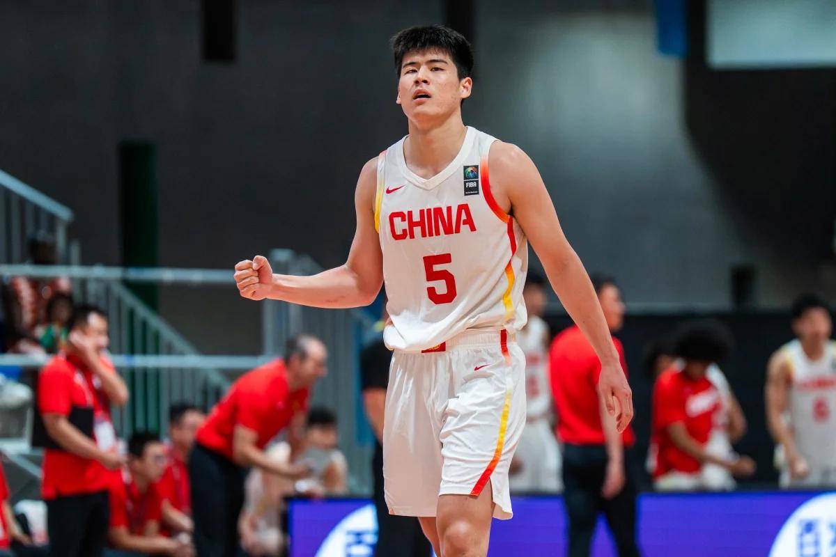 U19男籃球世界杯- 陳·齊（Chen Jiazheng）得分25分 中國(guó)贏(yíng)得了喀麥隆 排名第13位